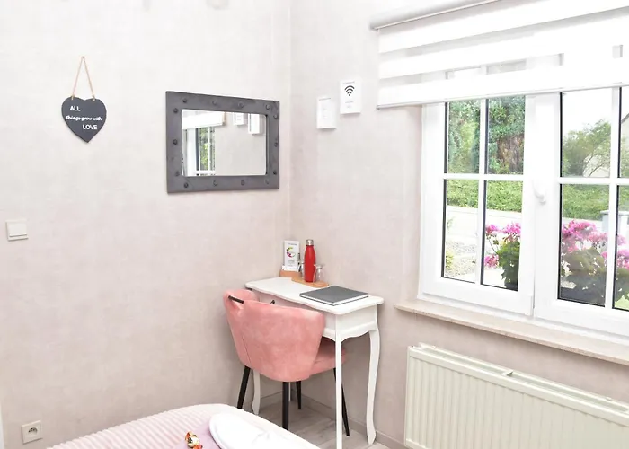 Privat bolig La Orchidees, Breakfast Included